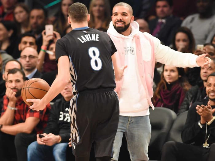 zach-lavine-dunk-drake.jpg